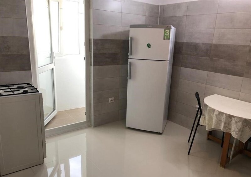 Obor, sector 2, inchiriez apartament doua 2 camere,